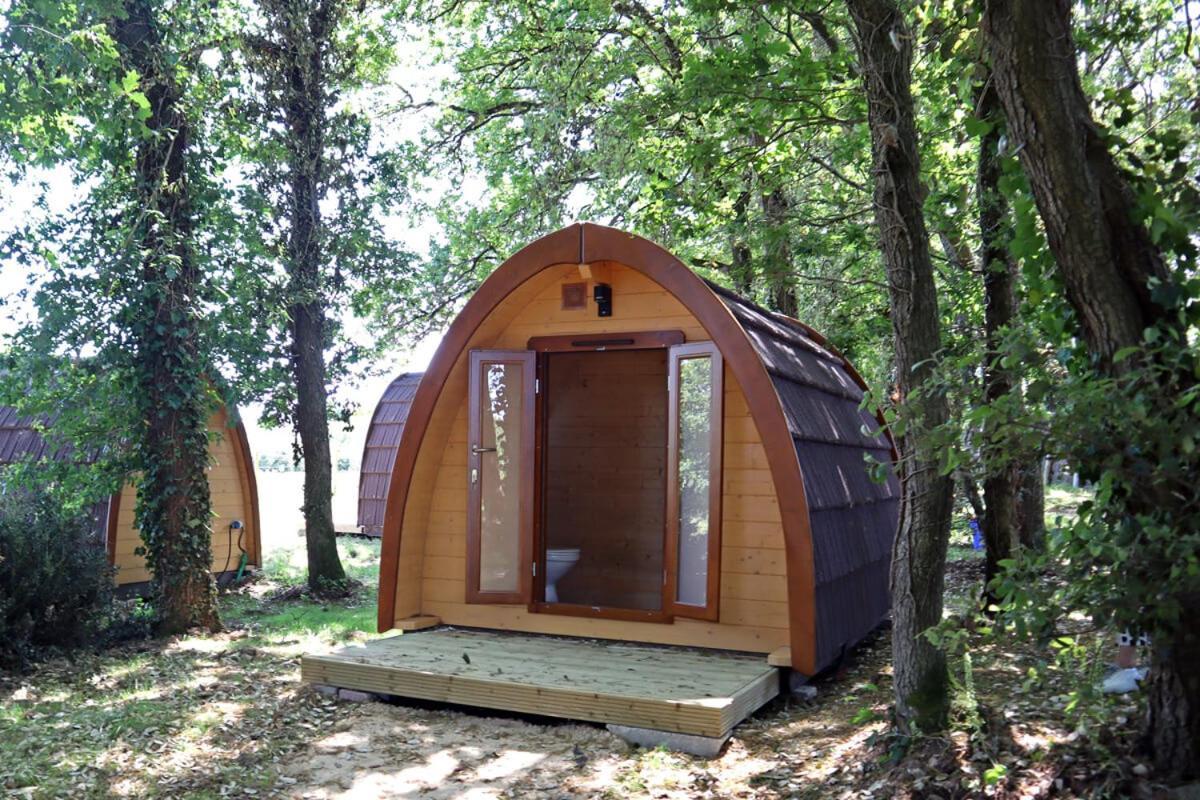Gites & Tiny Houses Les Hauts De Toulvern بادن الغرفة الصورة